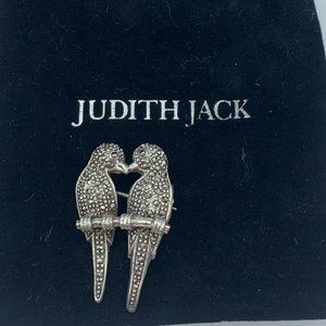 Vintage Marcasite Kissing Birds pin